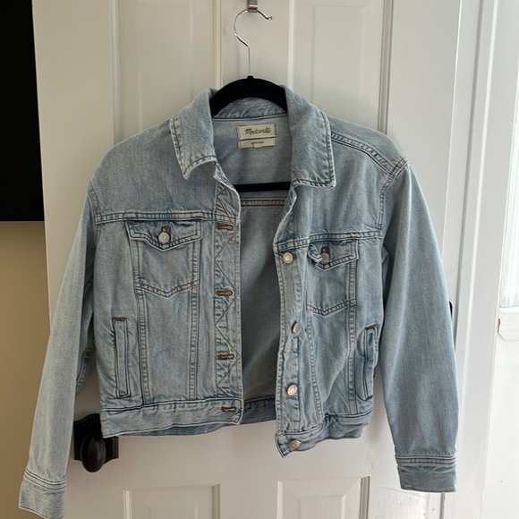 Light wash denim jacket - boxy crop - madewell